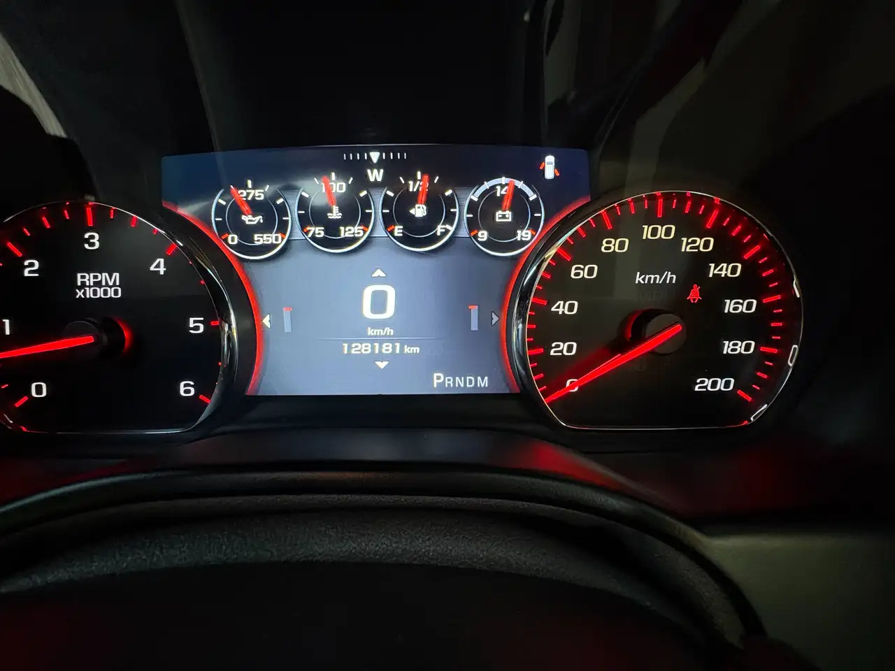 GMC Yukon снимка GMC Yukon