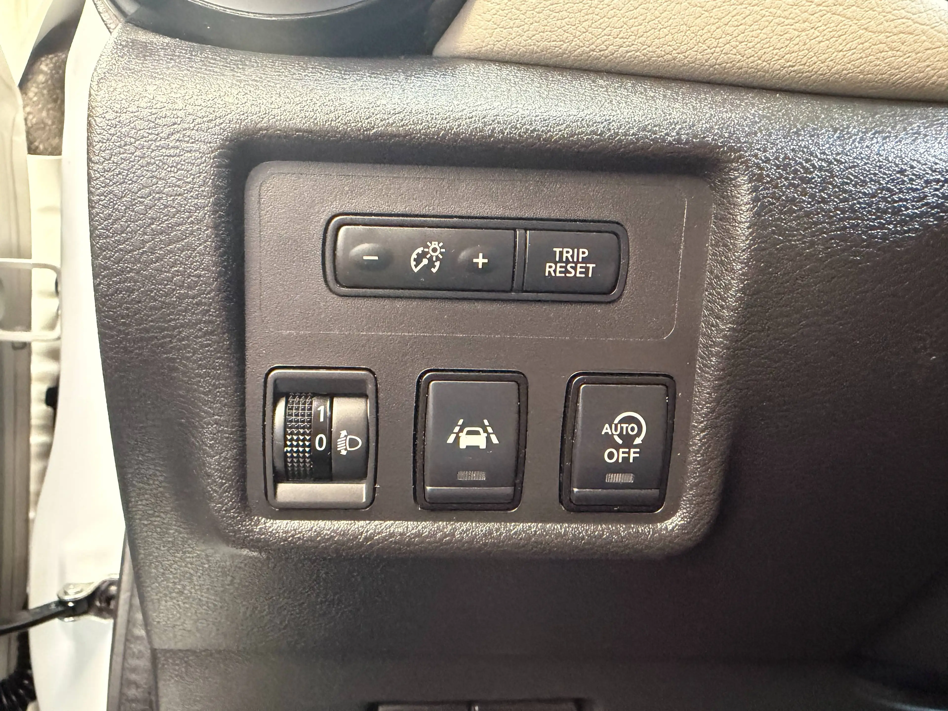 Nissan Micra Micra 1.0 IG-T Business Xtronic — photo 12