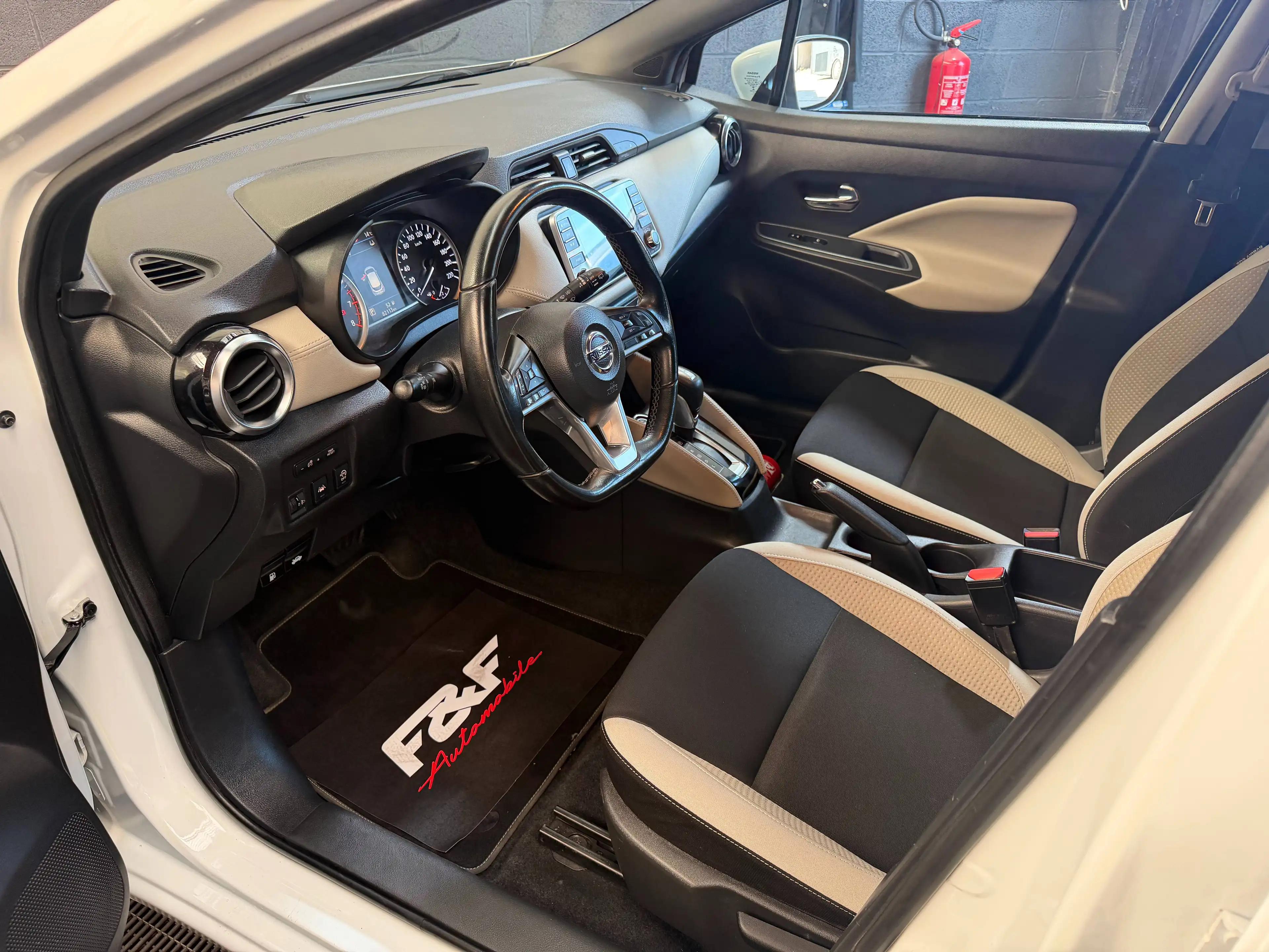 Nissan Micra Micra 1.0 IG-T Business Xtronic — photo 5