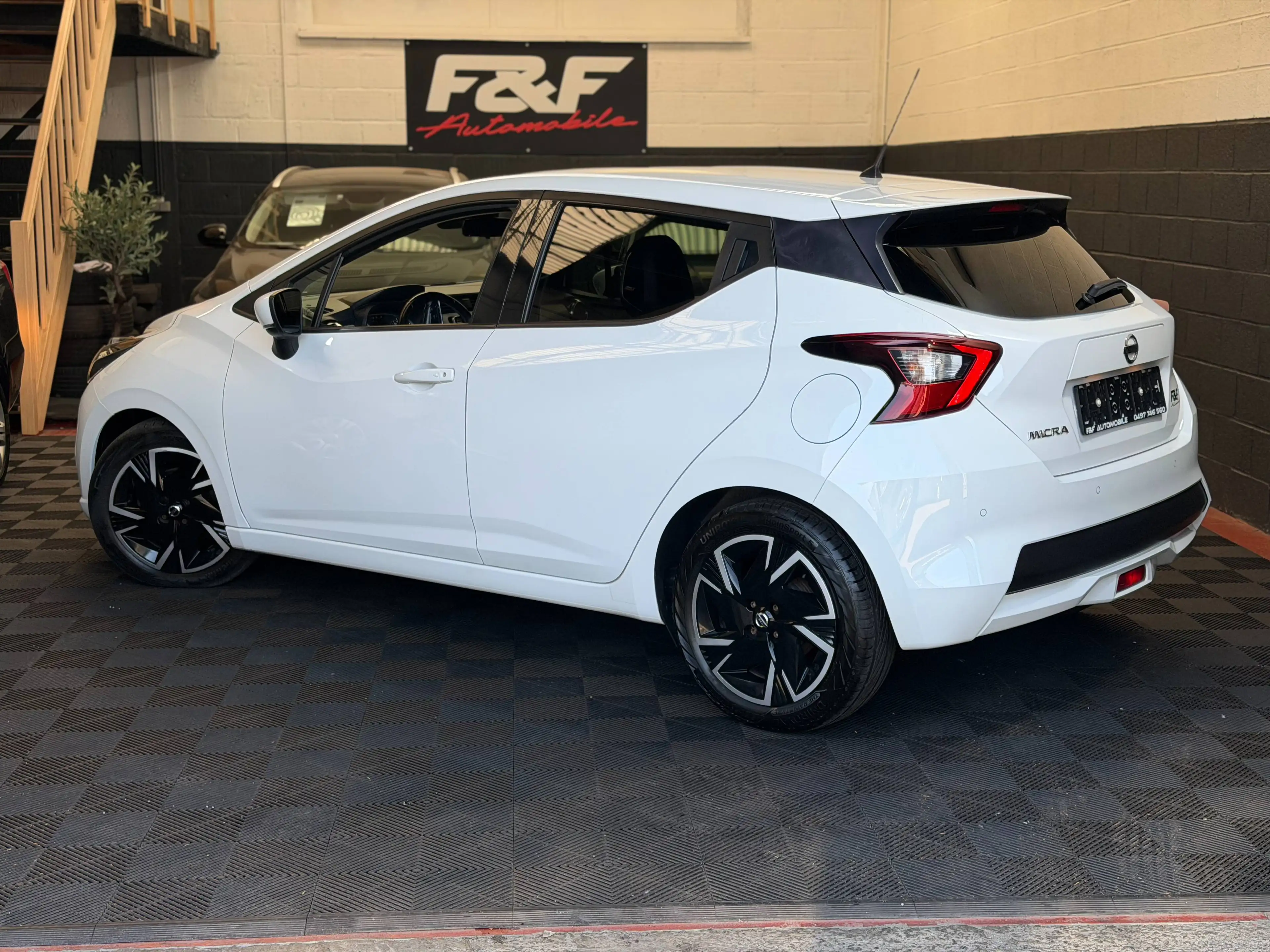 Nissan Micra Micra 1.0 IG-T Business Xtronic — photo 3
