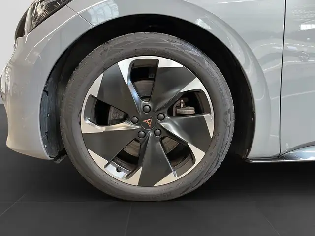 Cupra Born view 7