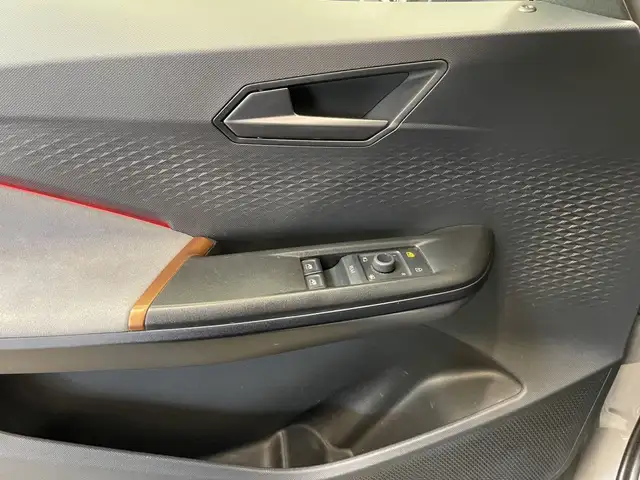Cupra Born view 8
