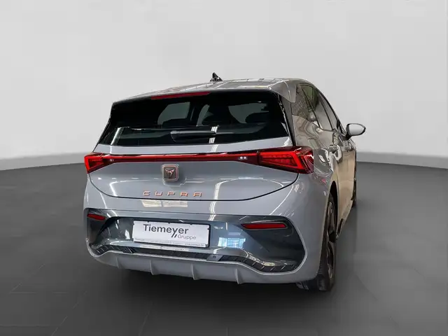 Cupra Born view 3