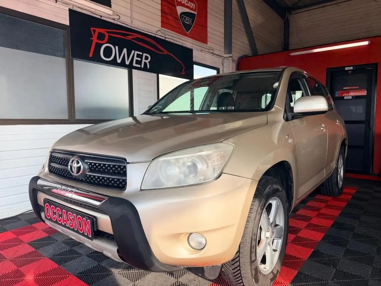 Toyota RAV 4 2.2 D4D 135 LIMITED EDITION 4X4