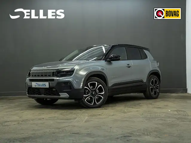 Jeep Avenger Altitude 54 kWh | SOH 96% | 2 Tone dak/Spiegels |