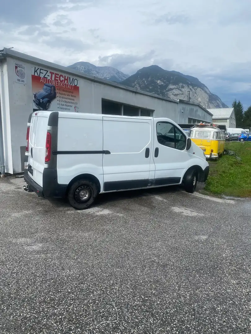 Opel Vivaro Life Edition L1H1 1,9 DI 2,7t Weiß - 2