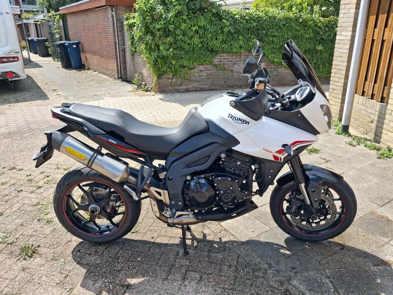 Triumph Tiger 1050