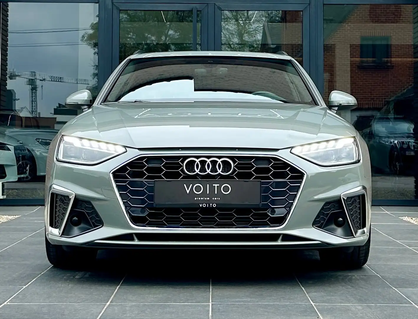 Audi A4 Avant 35TFSI S tronic 2X S-LINE/PANO/LED/CAM/ACC Gris - 2