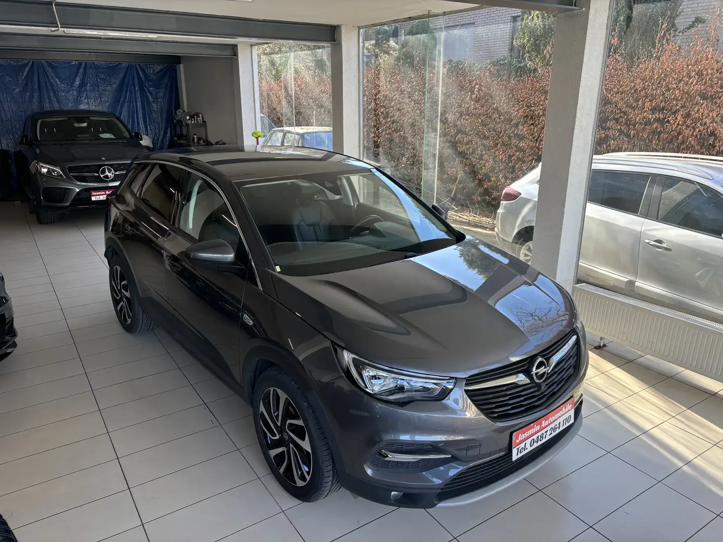Opel Grandland X 1.2i 131CV*GPS*CUIR*CAMERA*LED*GARANTIE 12MOIS* Noir - 1