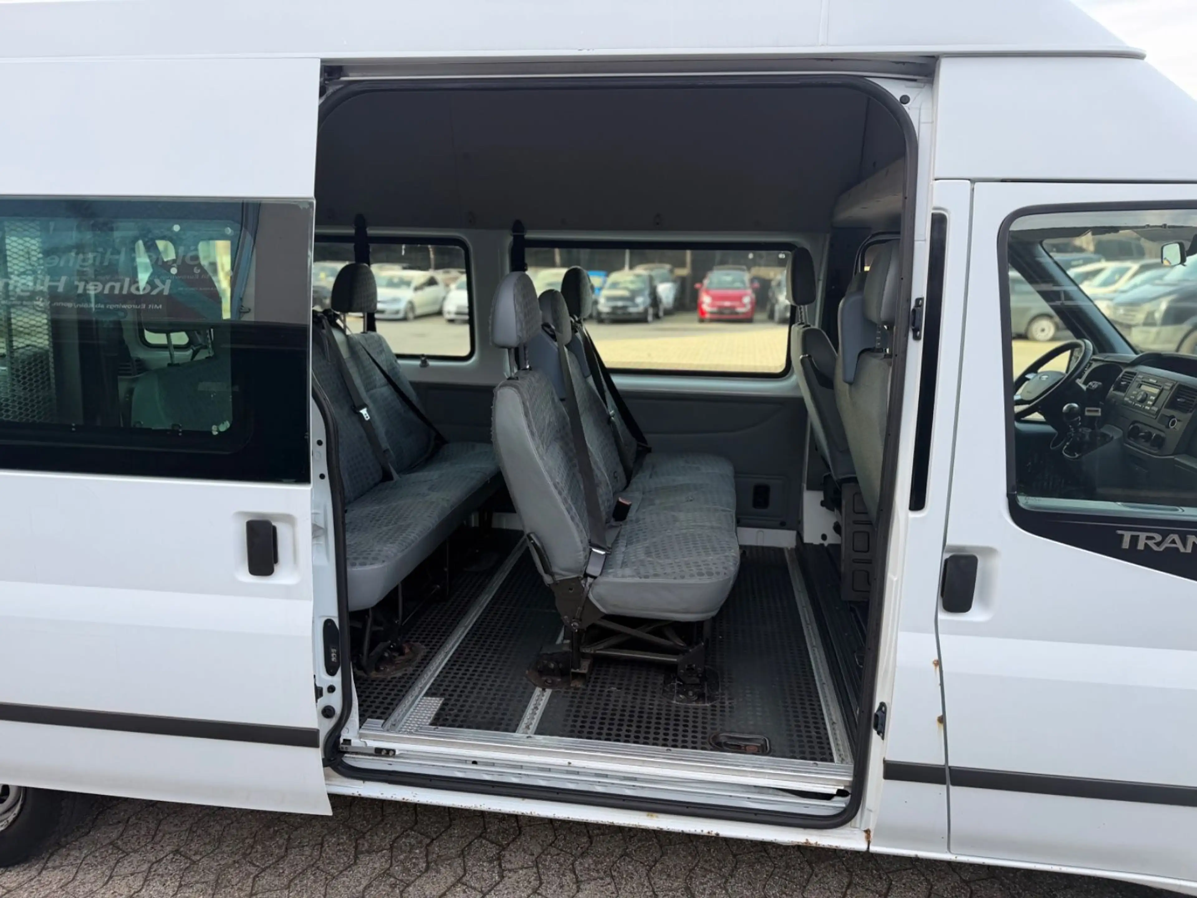 Ford Transit H3+L3 BUS 9.Sitzer Klima ROLLSTUHLLIFT — photo 10