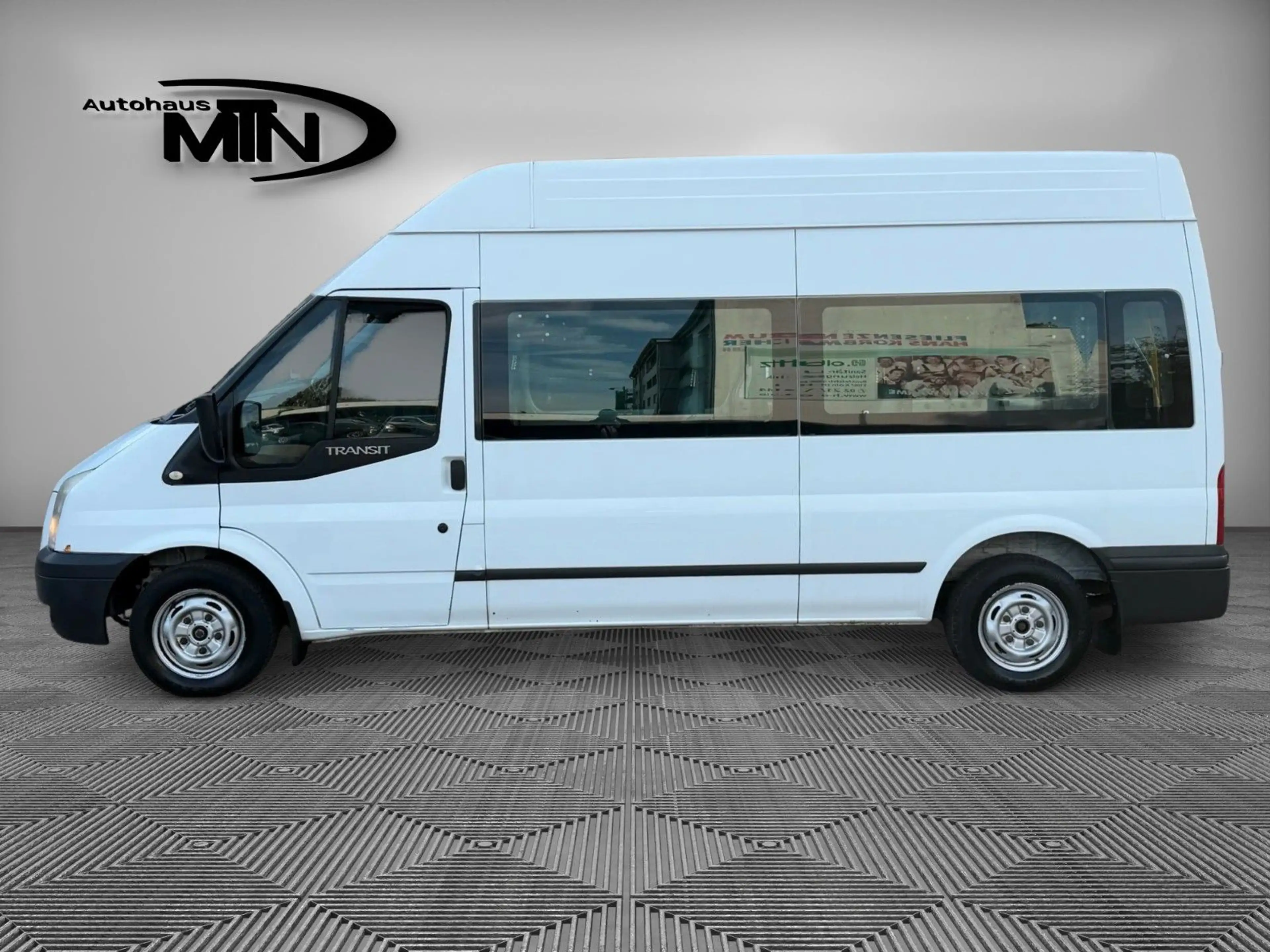 Ford Transit H3+L3 BUS 9.Sitzer Klima ROLLSTUHLLIFT — photo 2