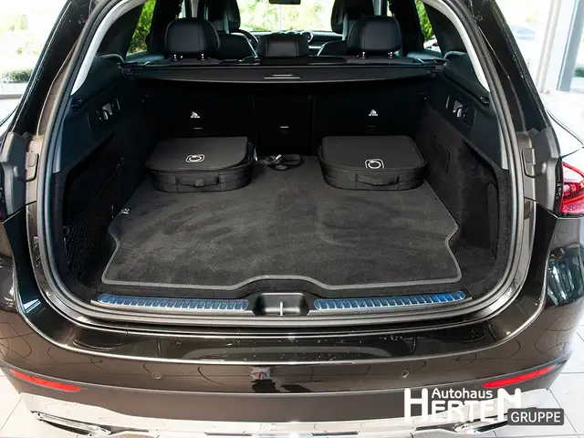 Mercedes-Benz GLC view 14