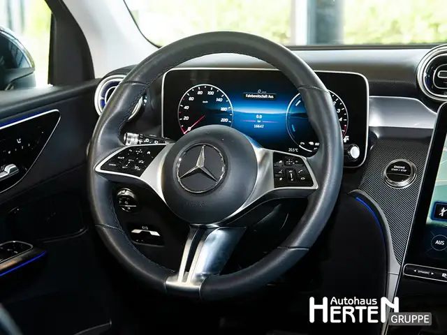 Mercedes-Benz GLC view 7