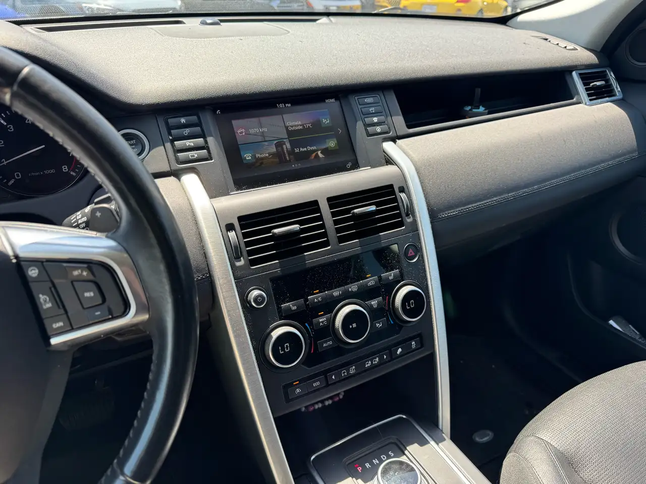 Land Rover Discovery Sport снимка Land Rover Discovery Sport