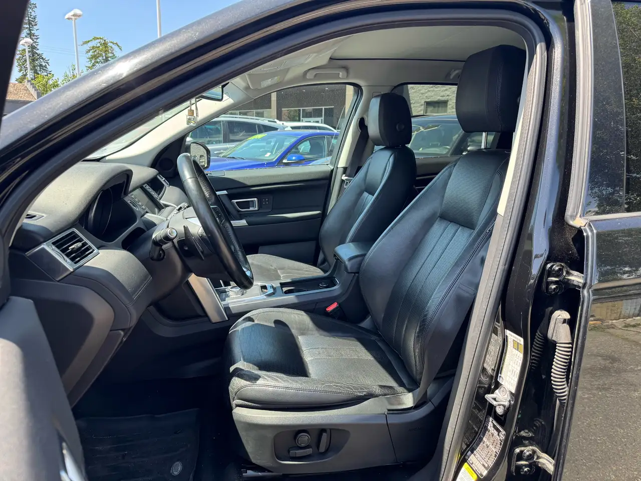 Land Rover Discovery Sport снимка Land Rover Discovery Sport