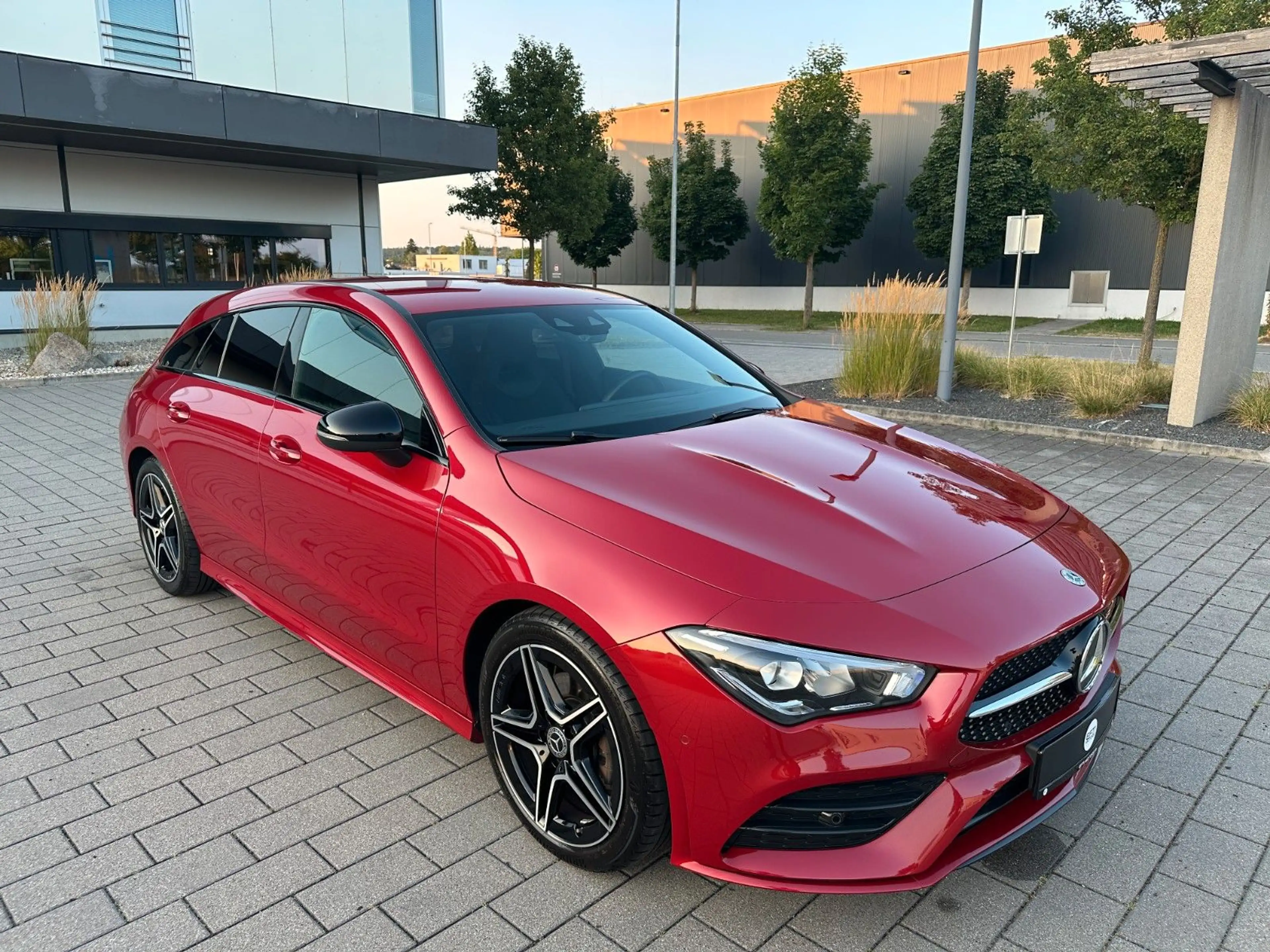 Mercedes-Benz CLA 200 AMG/Night/DesignoLack/Kamera/Ambiente — photo 7