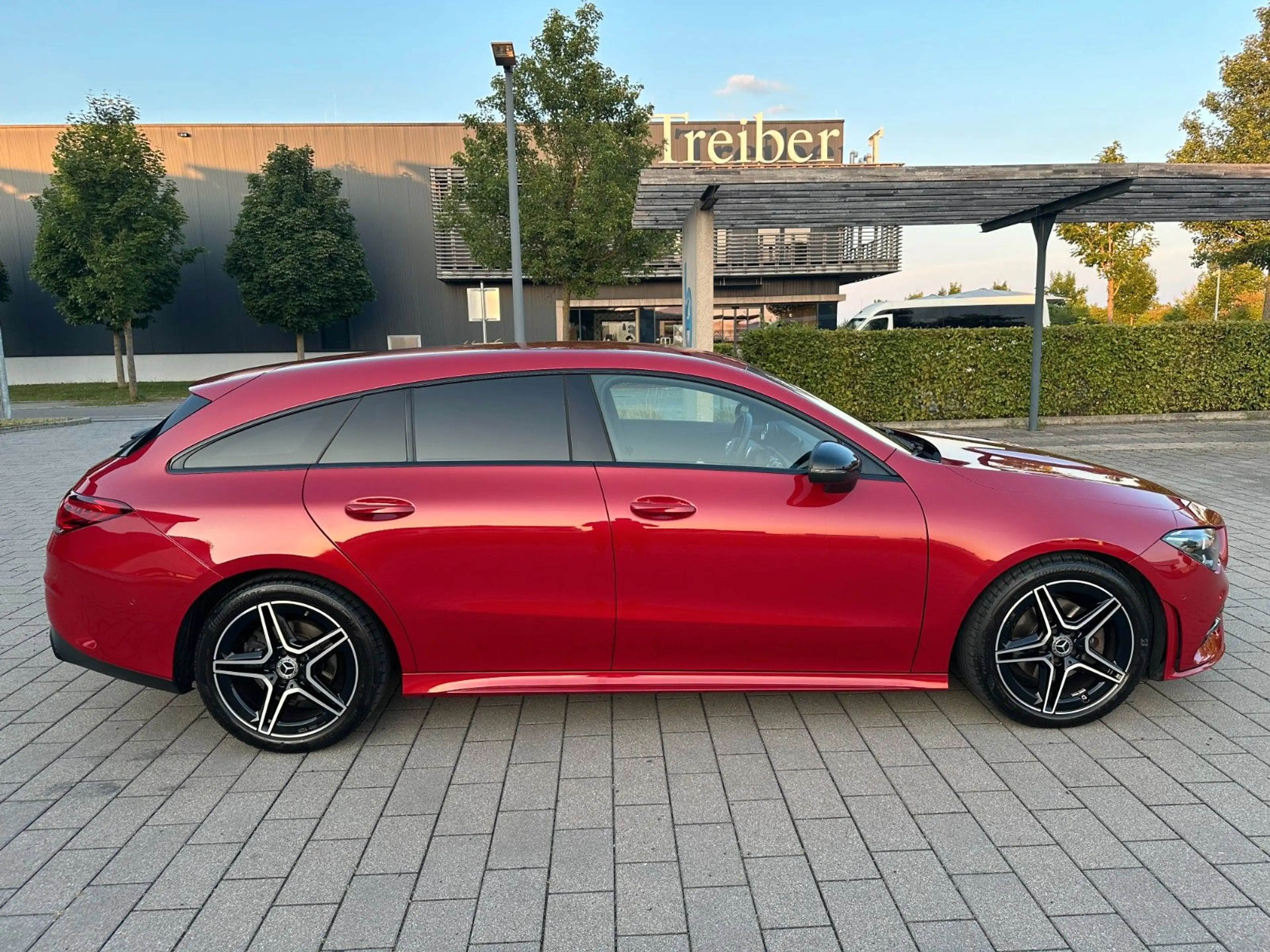 Mercedes-Benz CLA 200 AMG/Night/DesignoLack/Kamera/Ambiente — photo 6