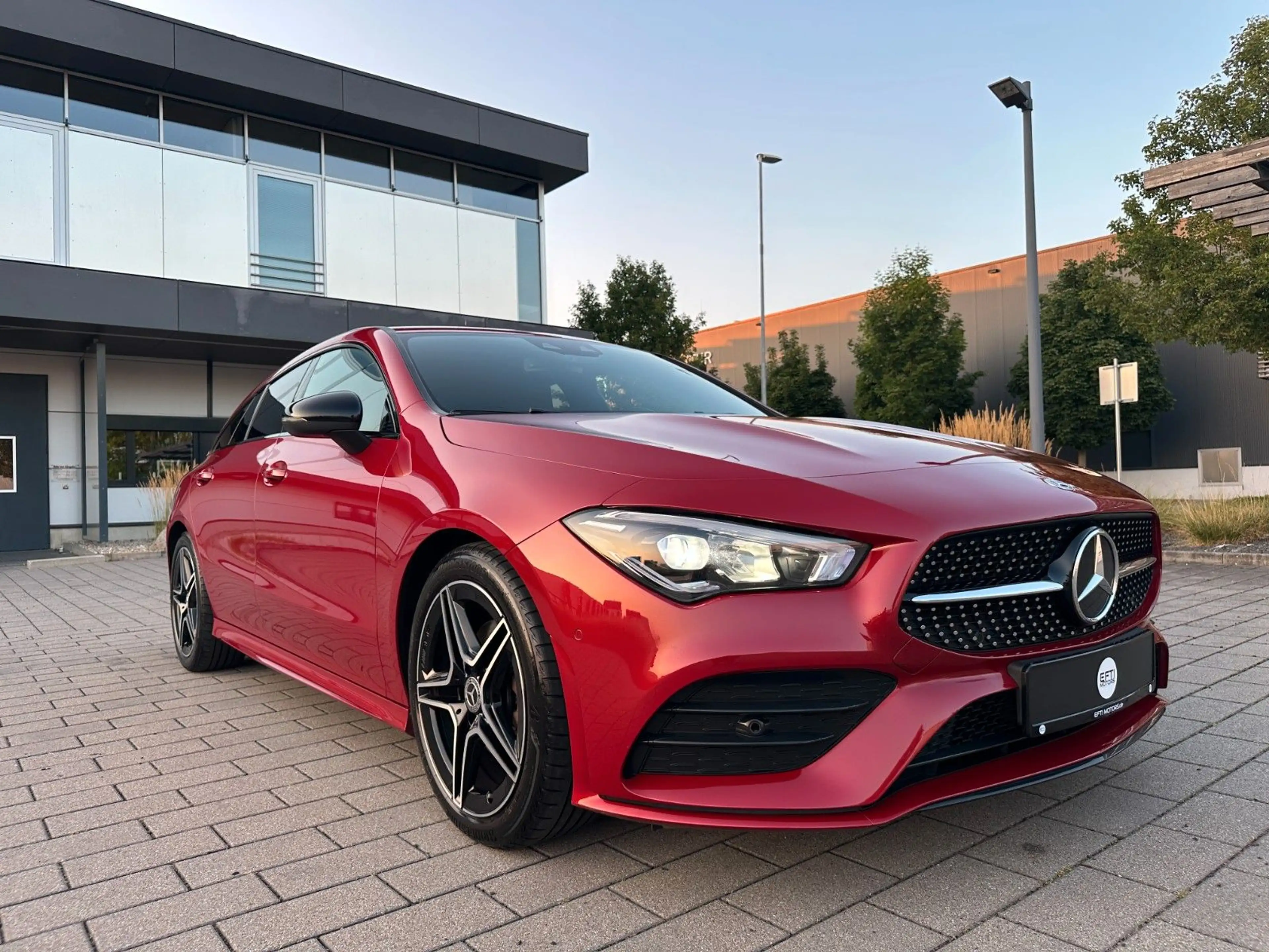 Mercedes-Benz CLA 200 AMG/Night/DesignoLack/Kamera/Ambiente — photo 11
