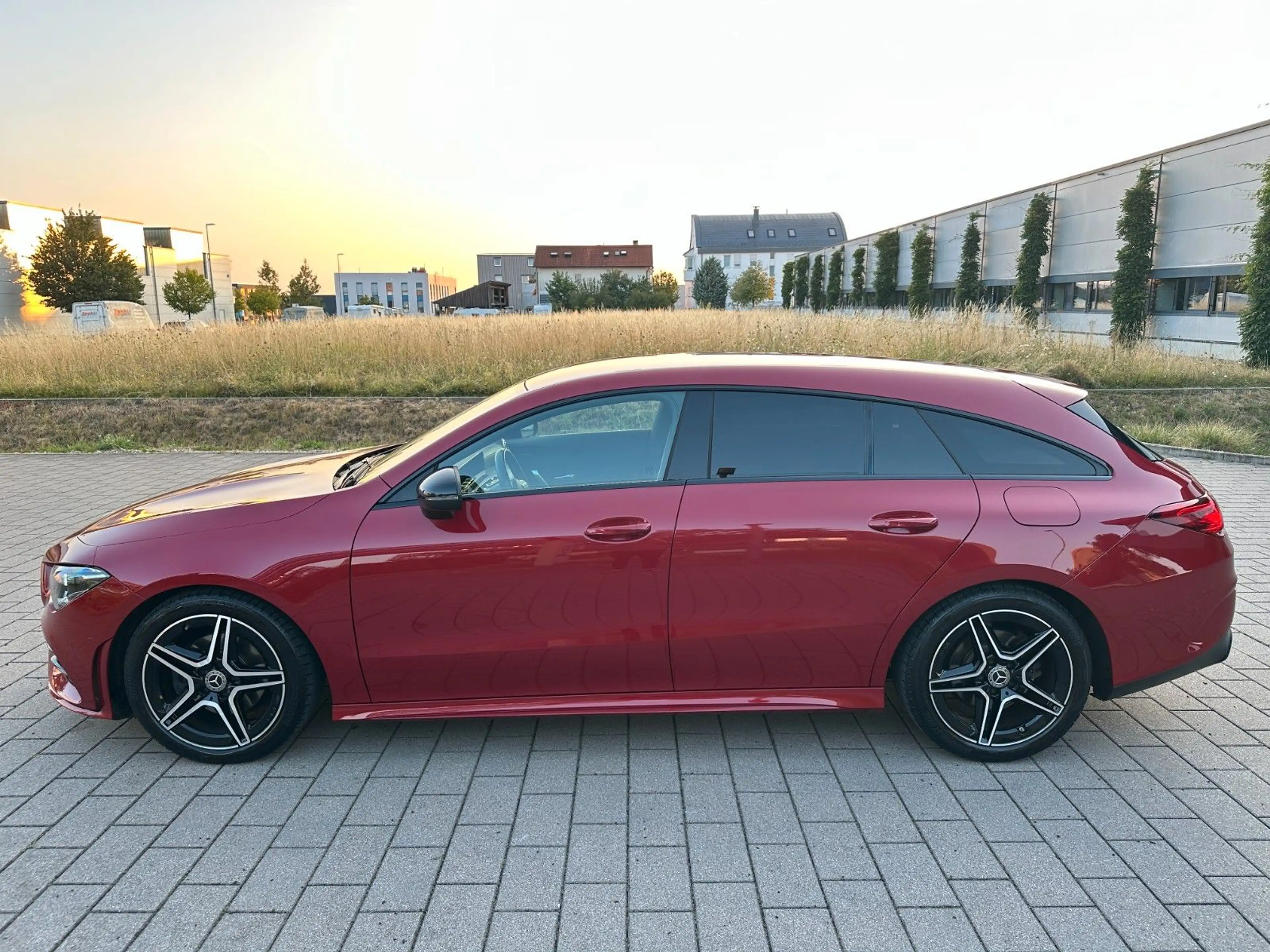 Mercedes-Benz CLA 200 AMG/Night/DesignoLack/Kamera/Ambiente — photo 2