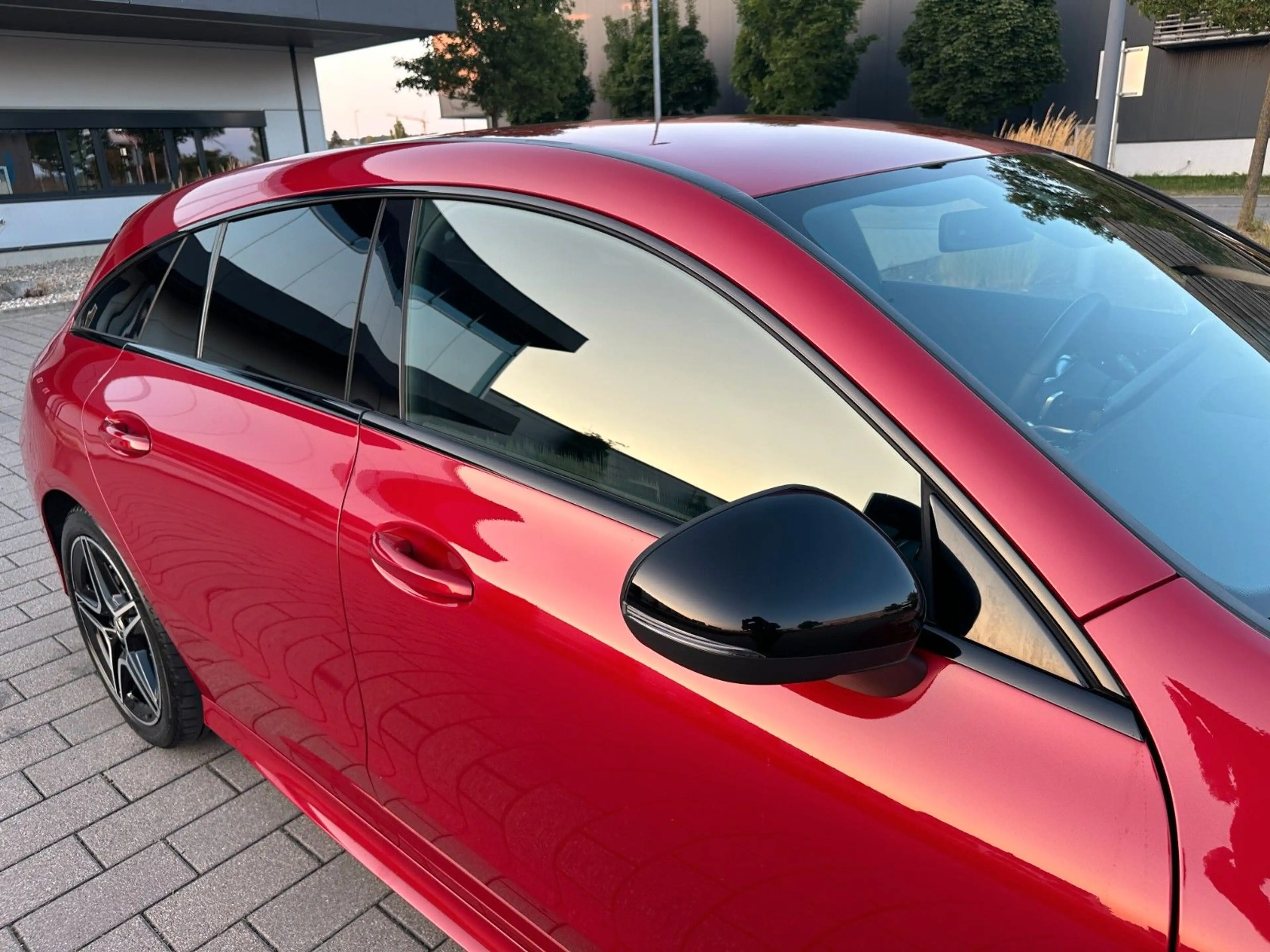 Mercedes-Benz CLA 200 AMG/Night/DesignoLack/Kamera/Ambiente — photo 15
