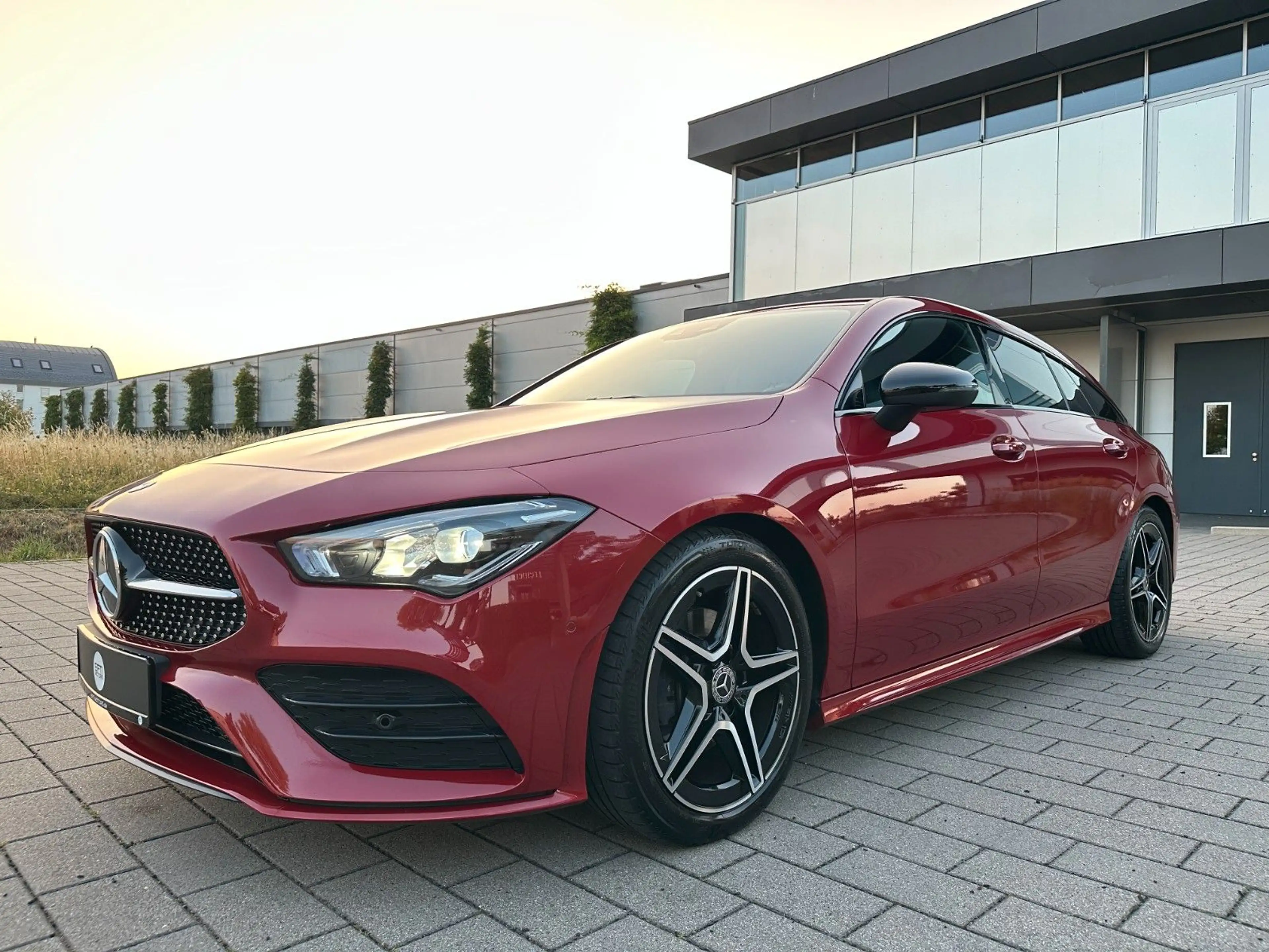 Mercedes-Benz CLA 200 AMG/Night/DesignoLack/Kamera/Ambiente — photo 14