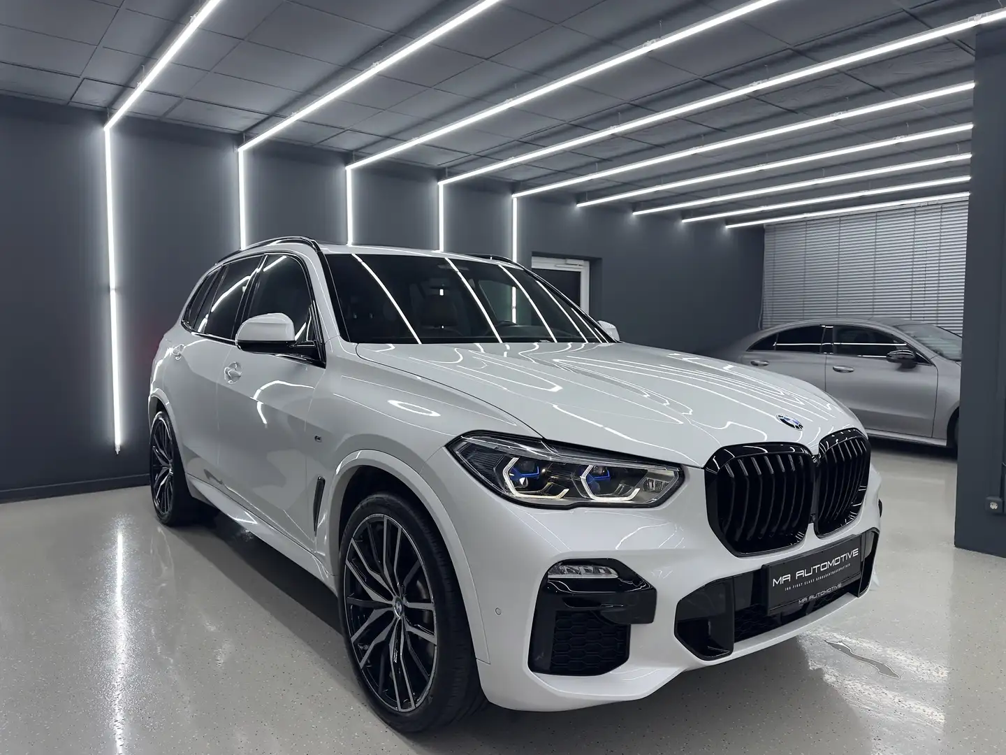 BMW X5 xDrive 30 d M Sport *SKYLOU*LASER*MASSAG*HUD*VOLL* Blanc - 2