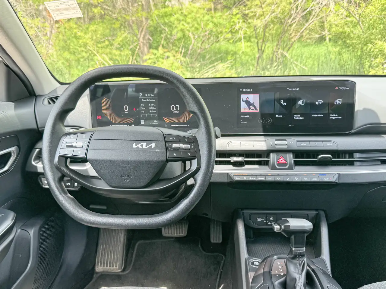 Kia K4 снимка Kia K4