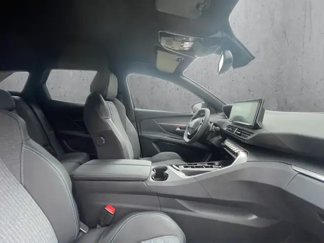 Peugeot 3008 view 13