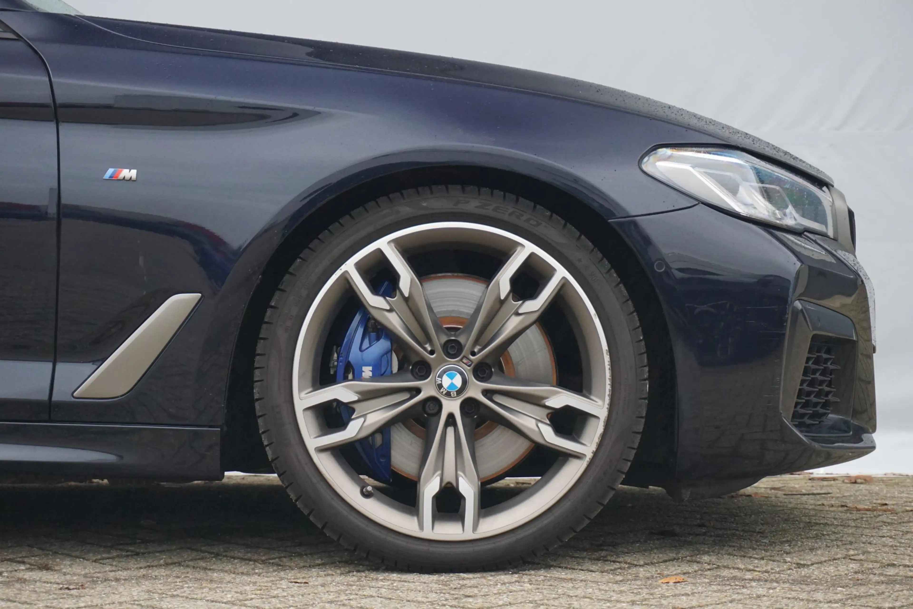 BMW M550 5 Serie Sedan M550i xDrive Schuif-/kanteldak / Las — photo 6