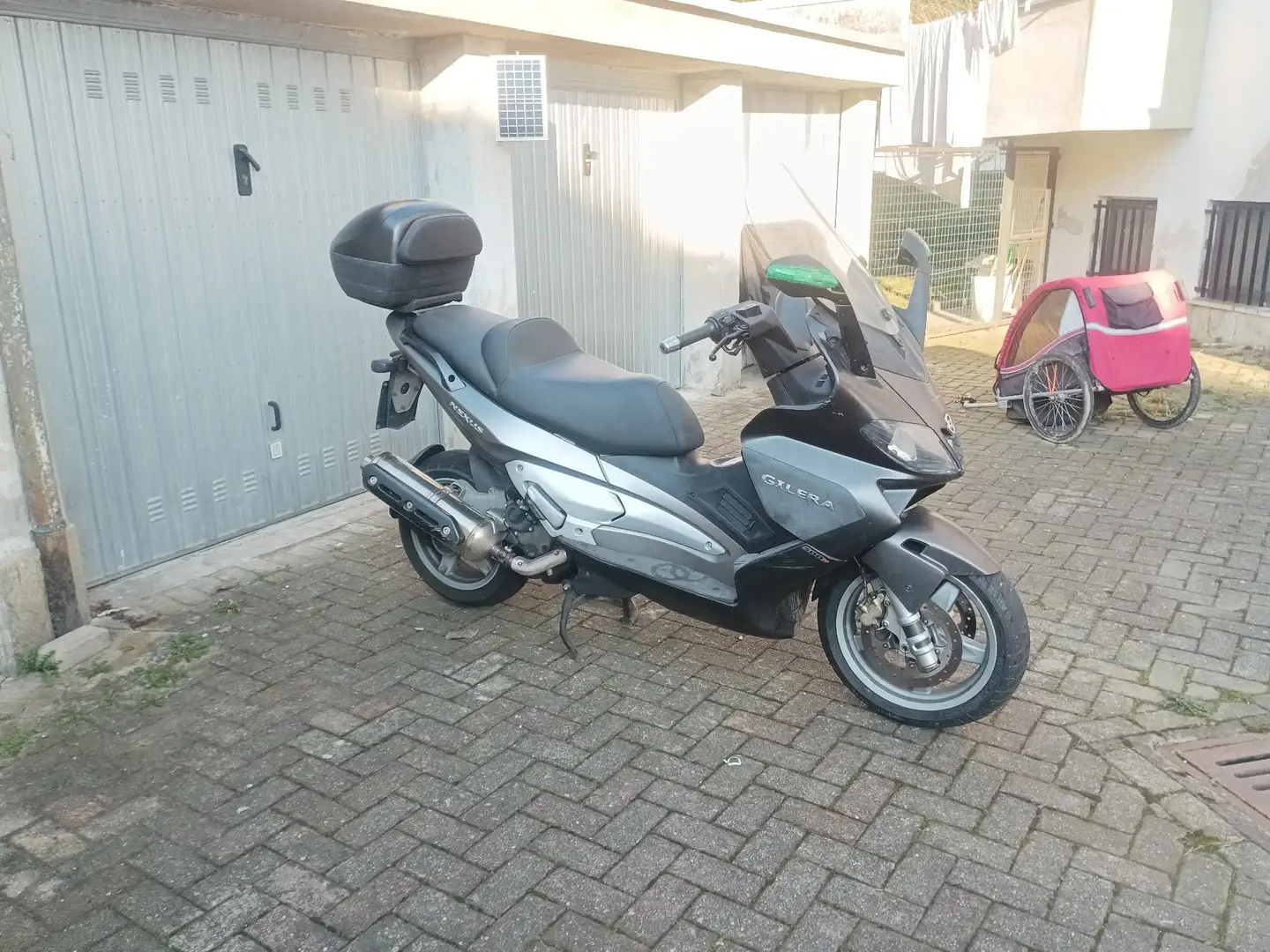 Gilera Nexus 500 Gri - 1