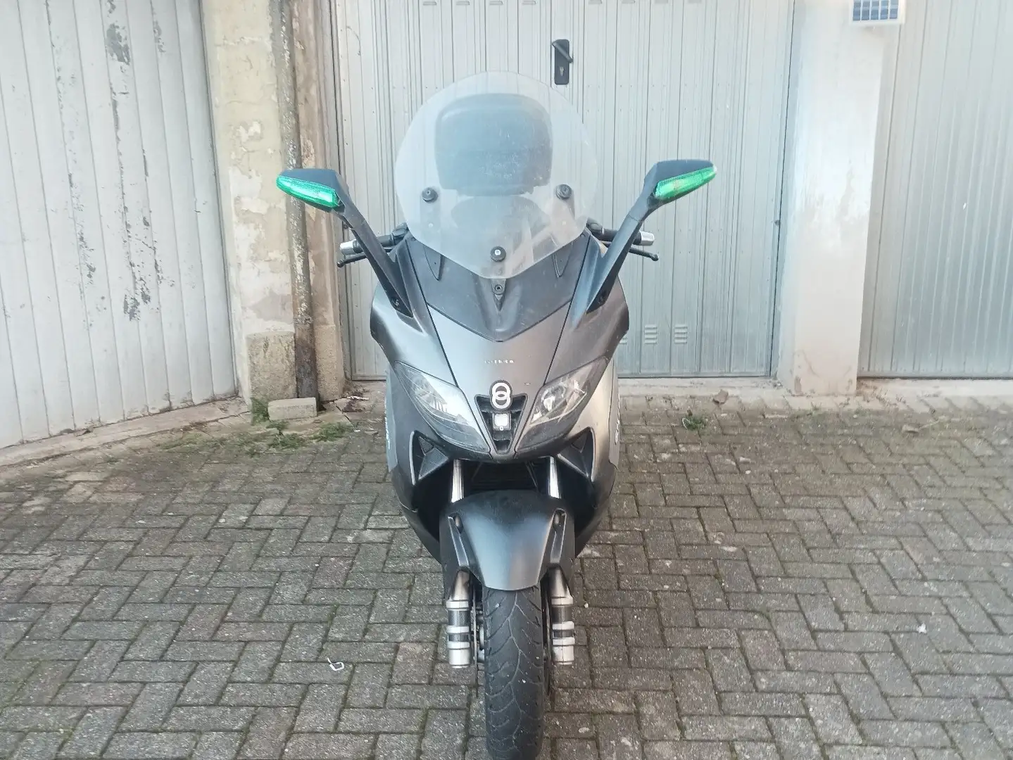 Gilera Nexus 500 Gri - 2