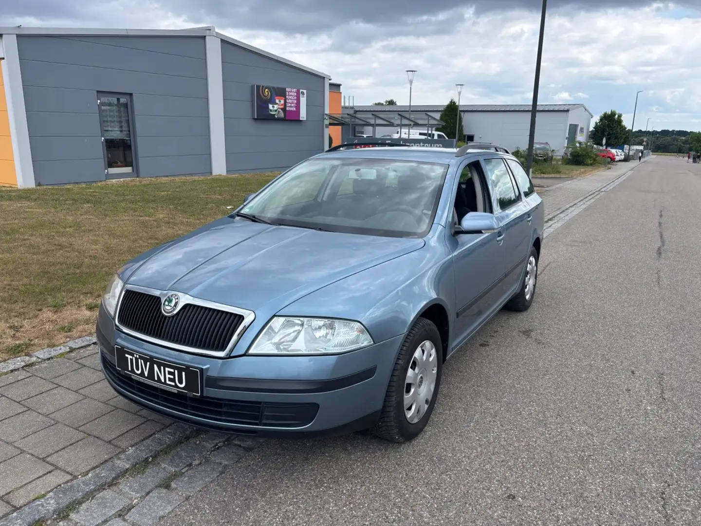 Skoda Octavia Combi Ambiente TÜV NEU! Grau - 1