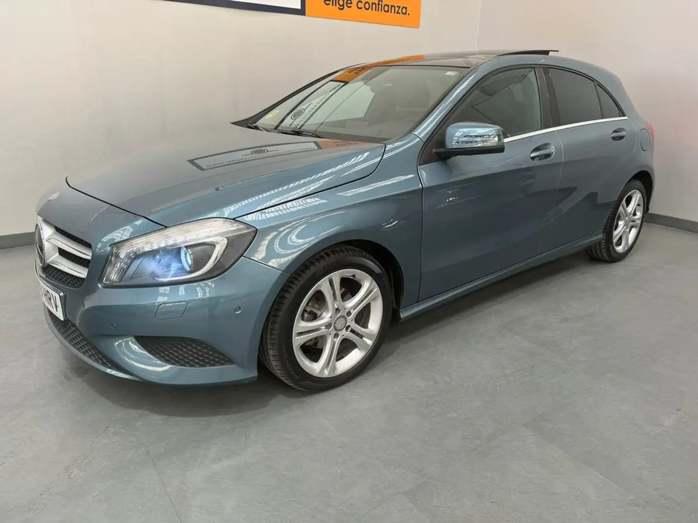 Mercedes-Benz A 180 CDI Aut. Urban Azul - 1