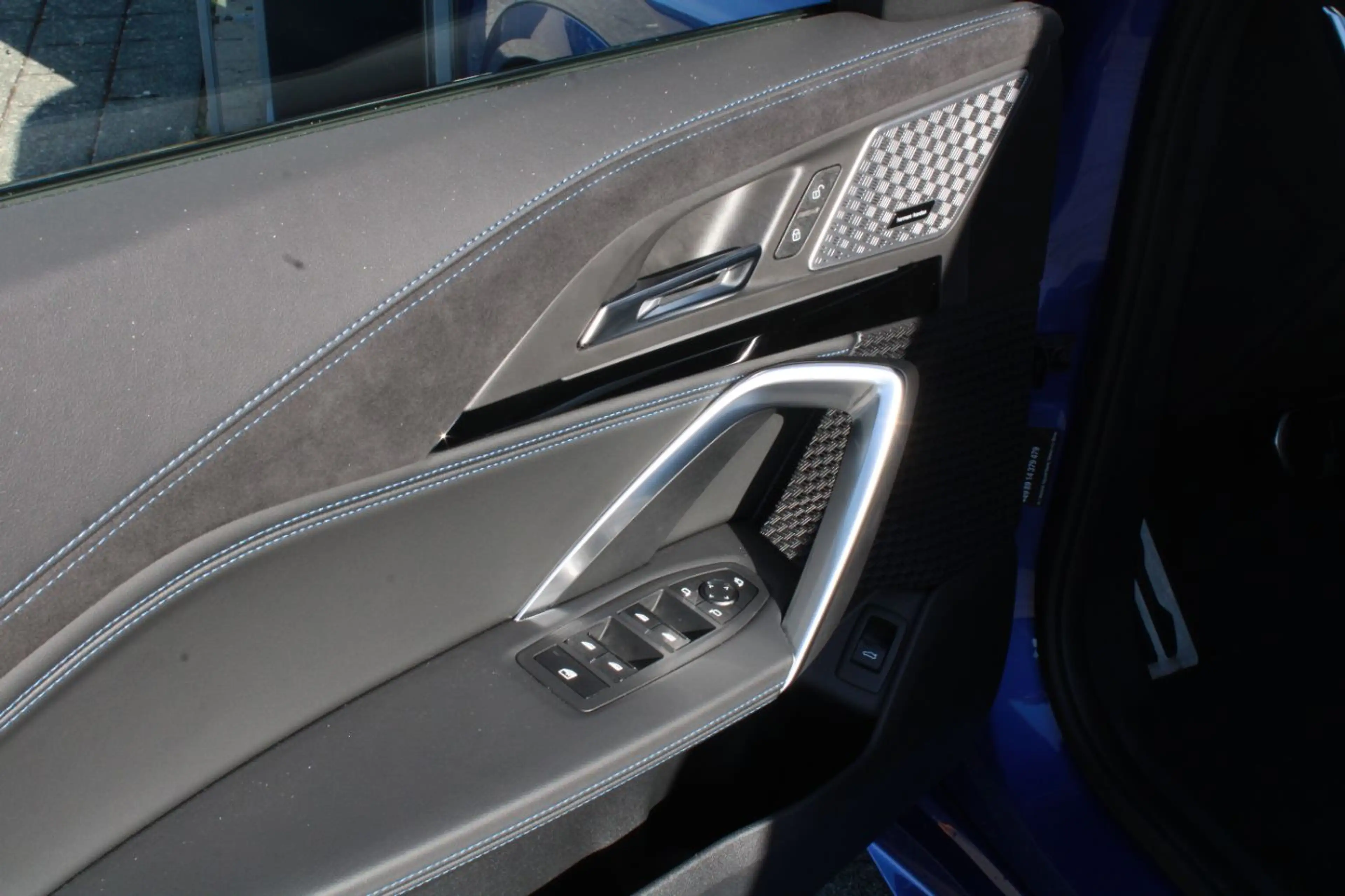 BMW X2 M35i xDrive M Sport pro Iconic AHK Harman HUD — photo 7