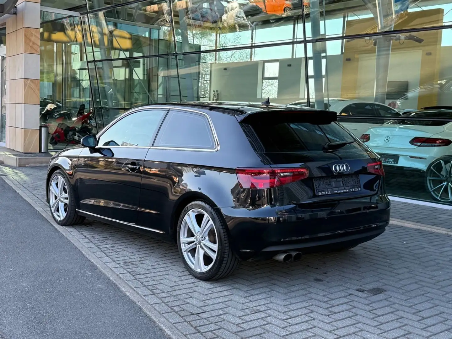Audi A3 1.4 TFSI S line Xenon MMI Plus PDC SHZ Tempom Nero - 2