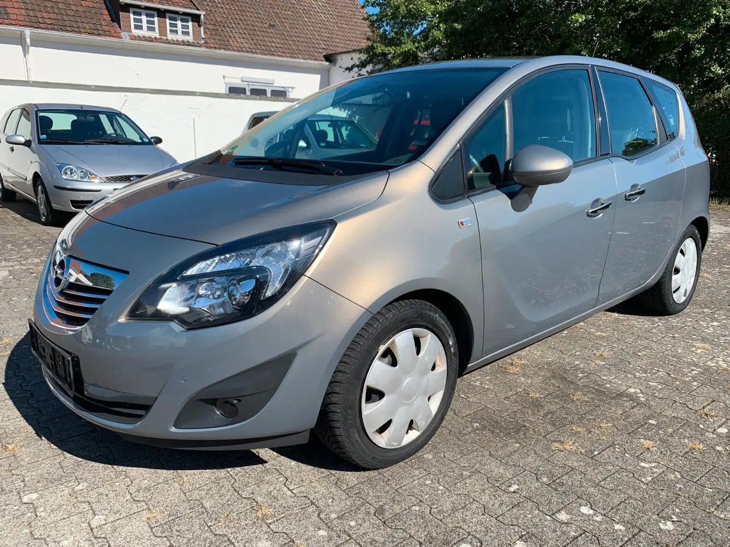 Opel Meriva B Innov. 1.4 KLIMA*TEMP*STZHZG*PDC*MFL*BC Braun - 1