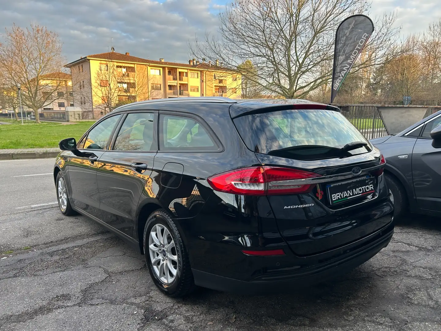 Ford Mondeo 2.0 EcoBlue 150 CV S&S aut. SW Titanium Business Black - 2