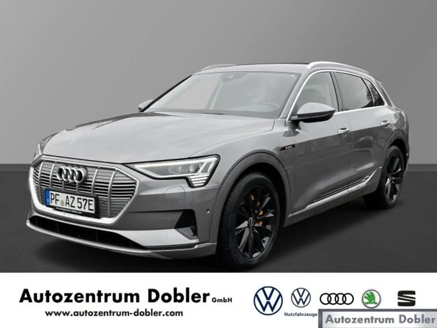 Audi e-tron advanced select. 50 quattro UPE  88.594,- Šedá - 2