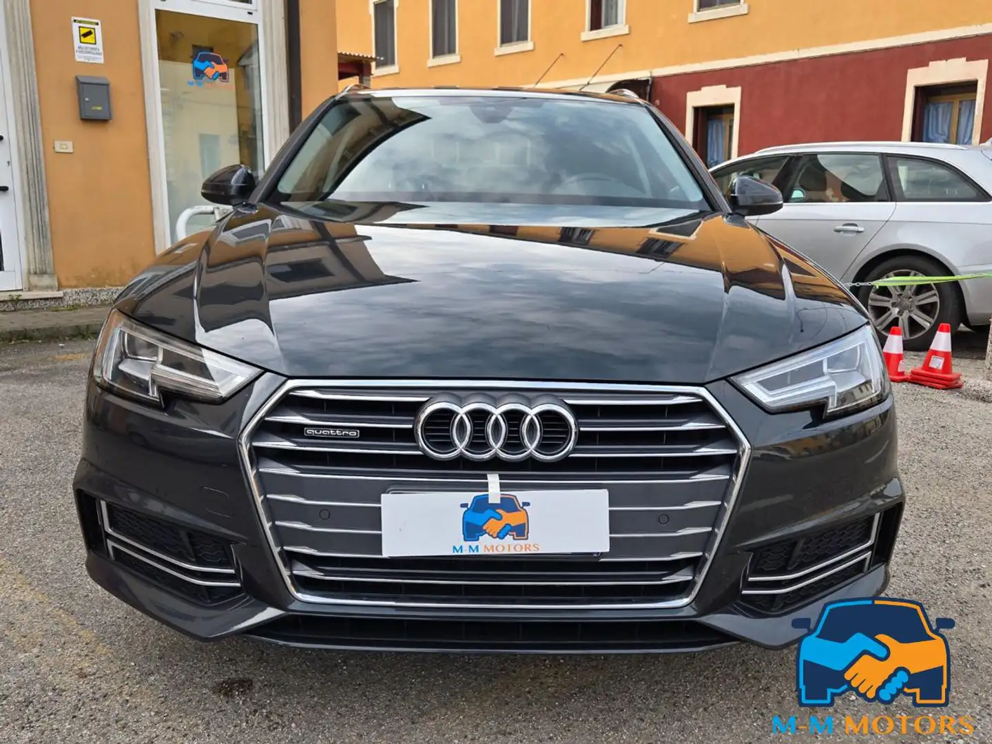 Audi A4 Avant 2.0 TDI 190 CV S-tronic quattro S-Line Grijs - 2