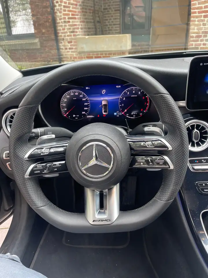 Mercedes-Benz 220
