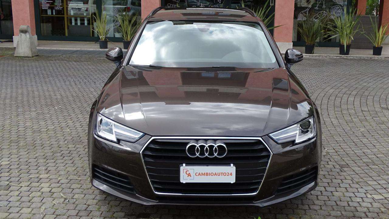 Audi A4 Avant 40 TDI,190 cv, Automatica "Stronic" Business
