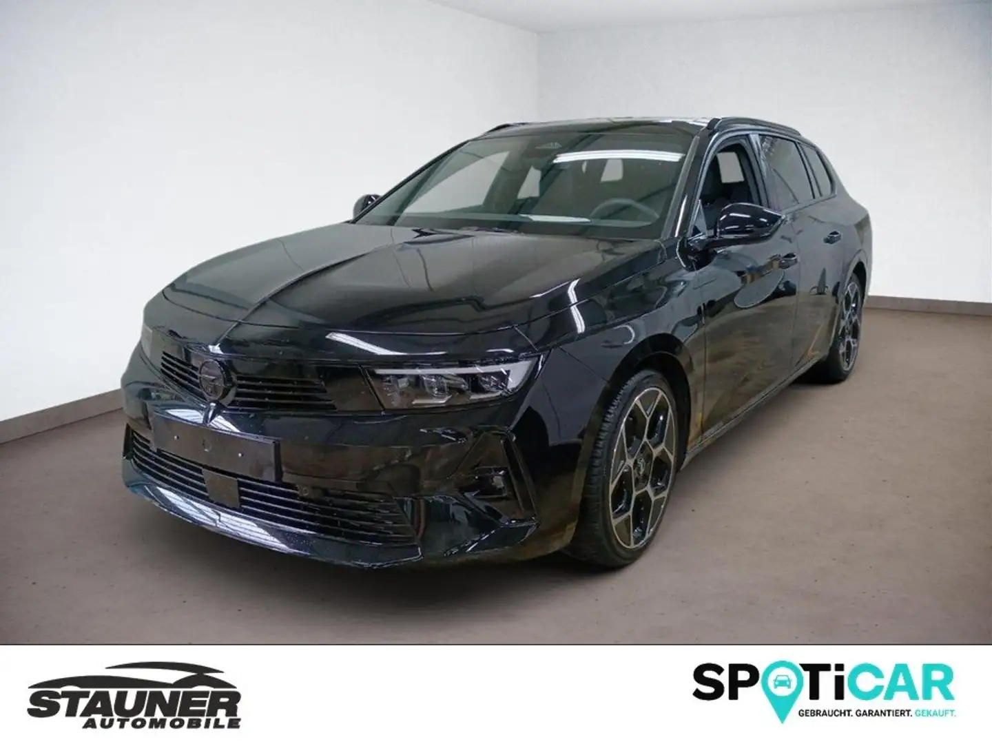Opel Astra ST Ultimate *MATRIX*PANORAMA*HEAD UP*LEDER* Noir - 1