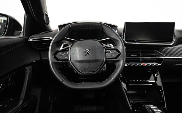 Peugeot 2008 view 11