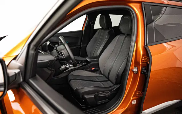 Peugeot 2008 view 8