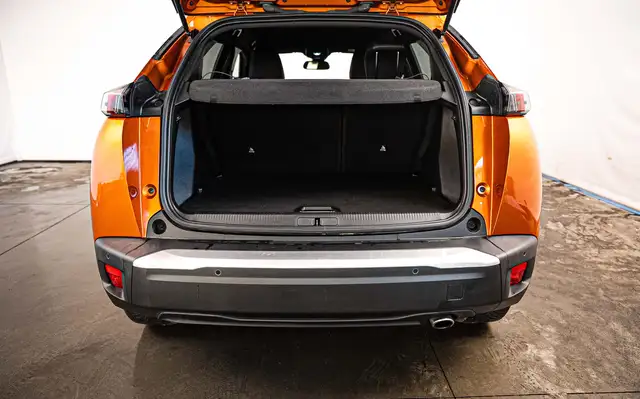 Peugeot 2008 view 6