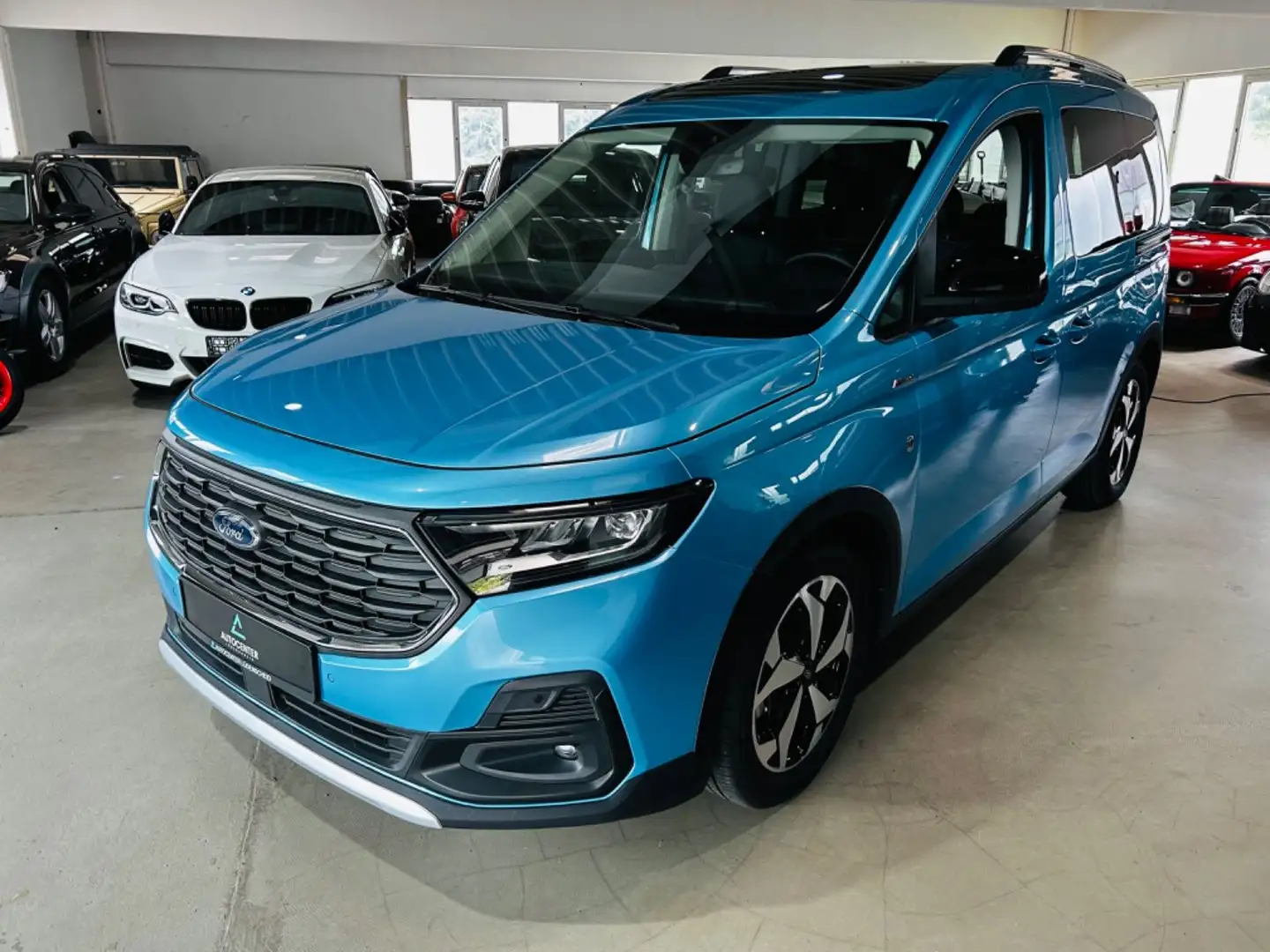 Ford Tourneo Connect Active *LED*Navi*Kamera*Shz*Ahk* Blauw - 2