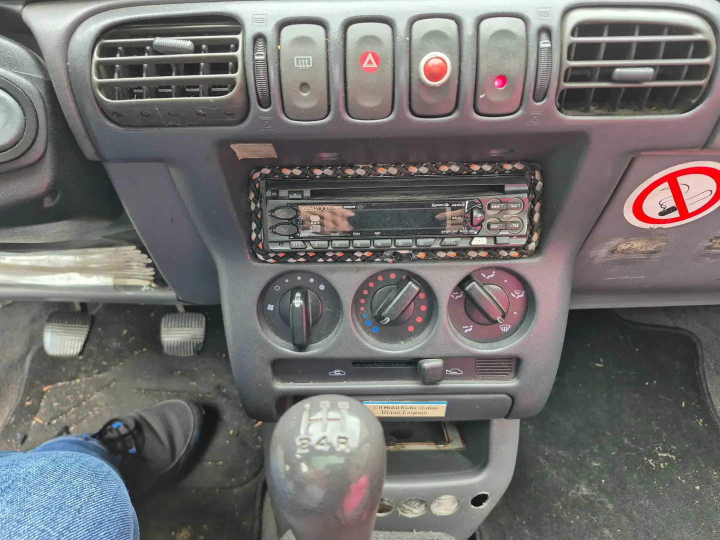 Nissan Micra K11 Rot - 2