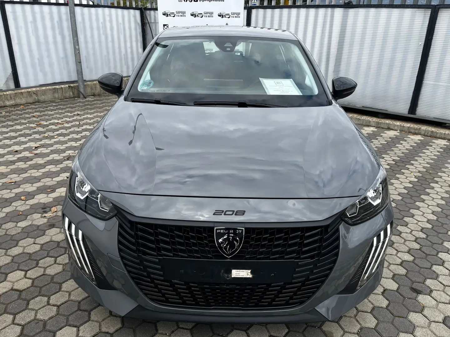 Peugeot 208 208 1.2 puretech Active s Gris - 2