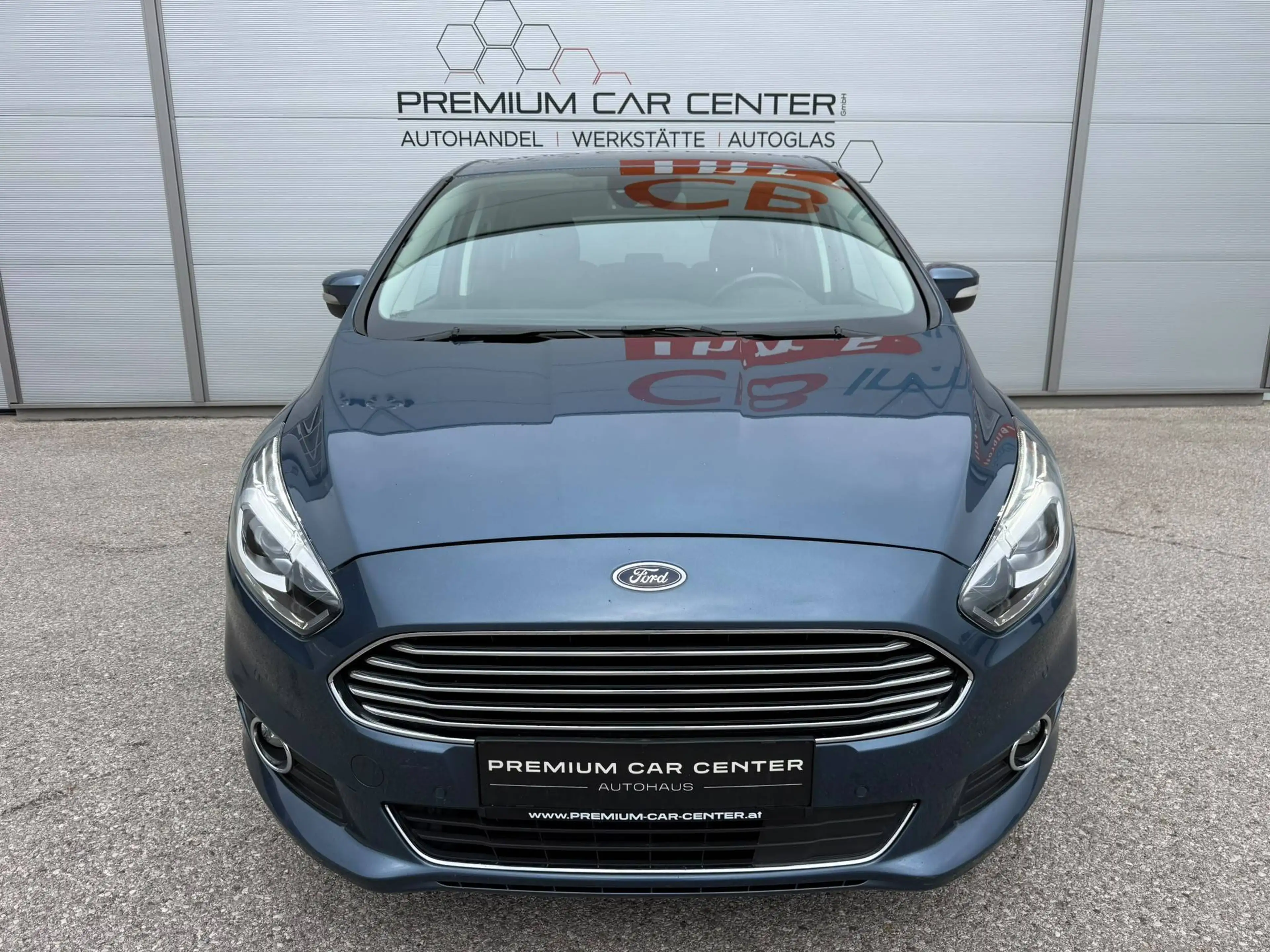 Ford S-Max 2,0 TDCi Aut. Titanium AWD 7 SITZER / ALLRAD / DIGI-TACHO / KAMERA / SITZHZG — photo 2