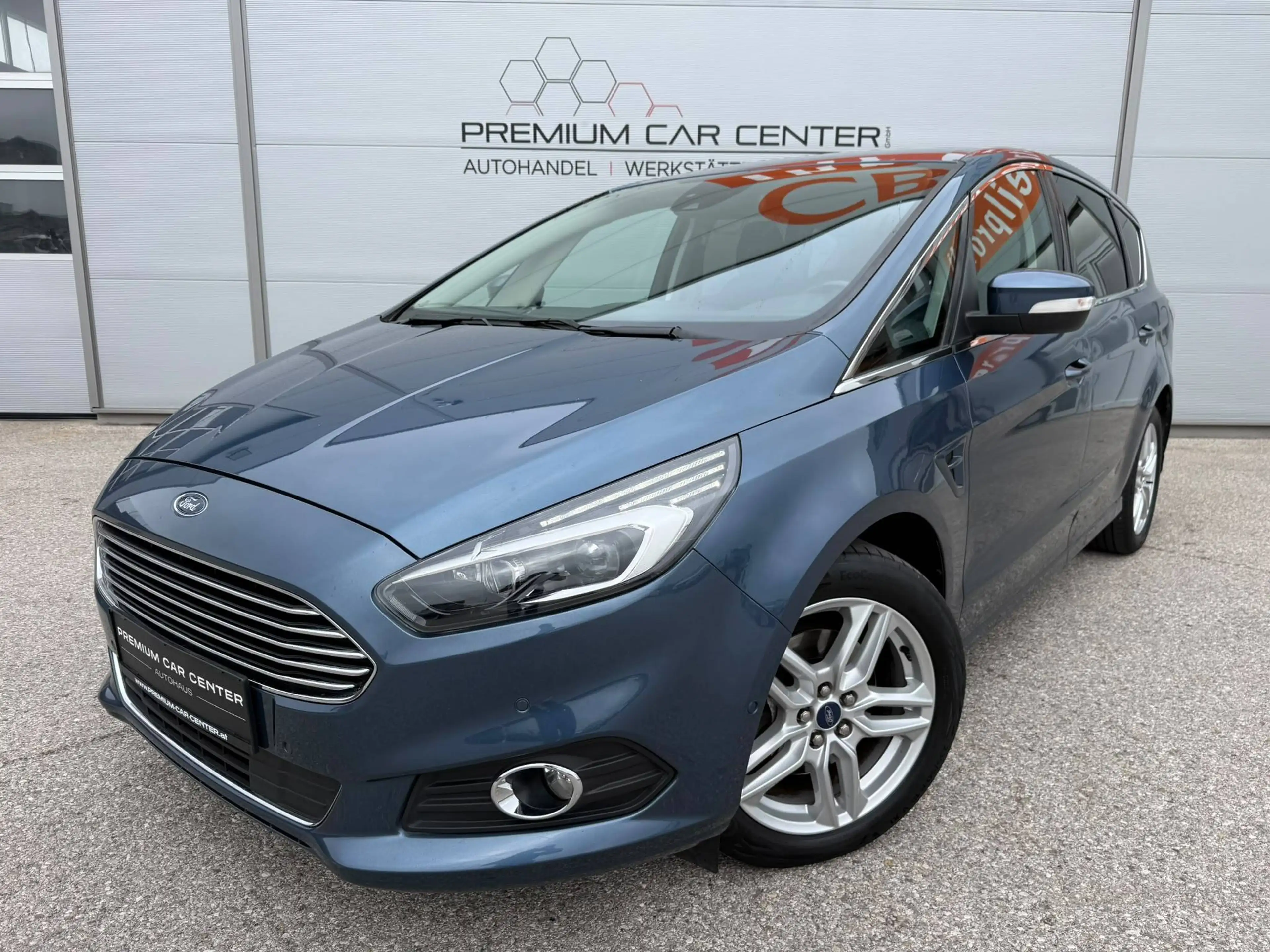 Ford S-Max 2,0 TDCi Aut. Titanium AWD 7 SITZER / ALLRAD / DIGI-TACHO / KAMERA / SITZHZG — photo 3